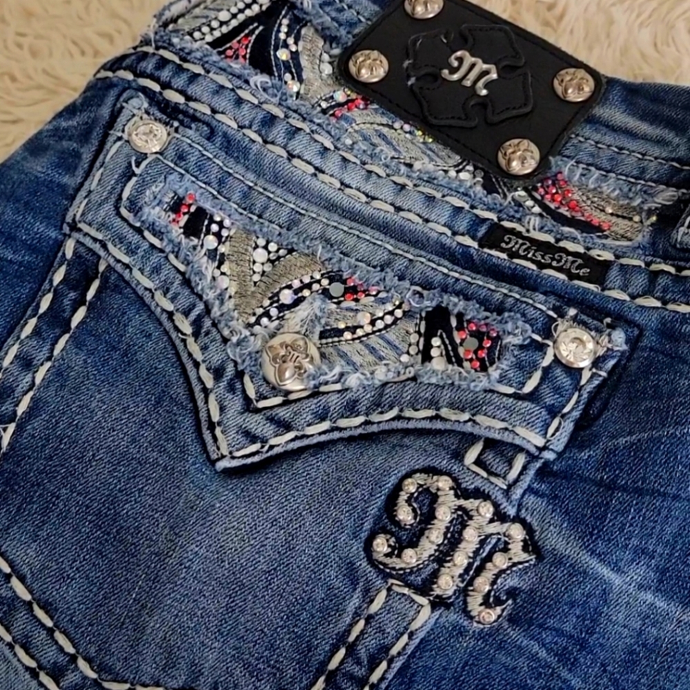 Miss Me Sz 36 Shorts